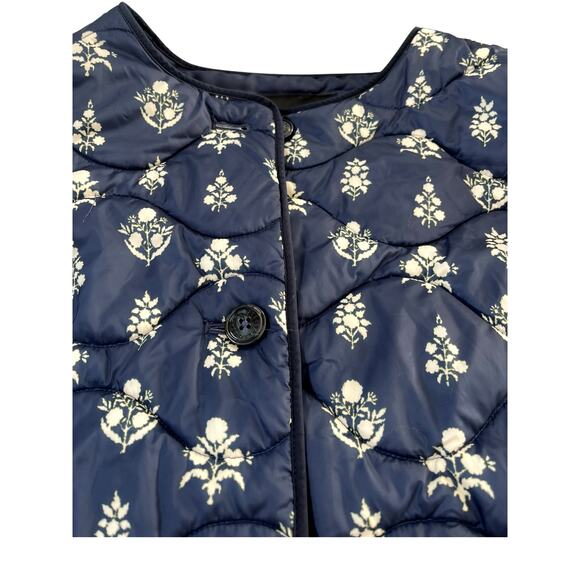 Talbots QUILTED JACKET | Plus 2X, Blue & Cream Floral Ditsy Foulard - Picture 10 of 13